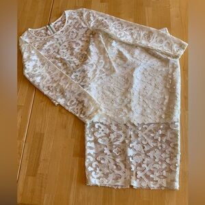 CROP TOP AND ZIPPER SLIT SKIRT SET IN WHITE